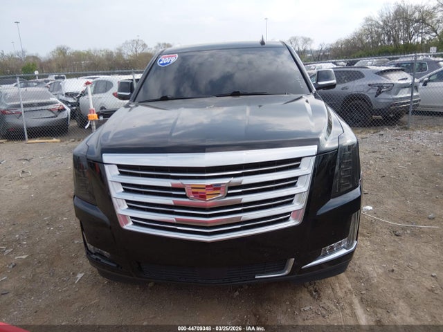 44709348 :رقم المزاد ، 1GYS3DKJ5KR210440 vin ، 2019 Cadillac Escalade Platinum مزاد بيع