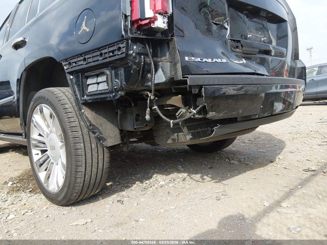 44709348 :رقم المزاد ، 1GYS3DKJ5KR210440 vin ، 2019 Cadillac Escalade Platinum مزاد بيع