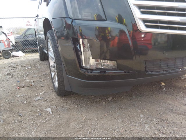 44709348 :رقم المزاد ، 1GYS3DKJ5KR210440 vin ، 2019 Cadillac Escalade Platinum مزاد بيع