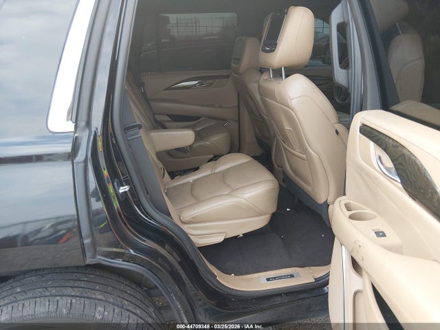 44709348 :رقم المزاد ، 1GYS3DKJ5KR210440 vin ، 2019 Cadillac Escalade Platinum مزاد بيع