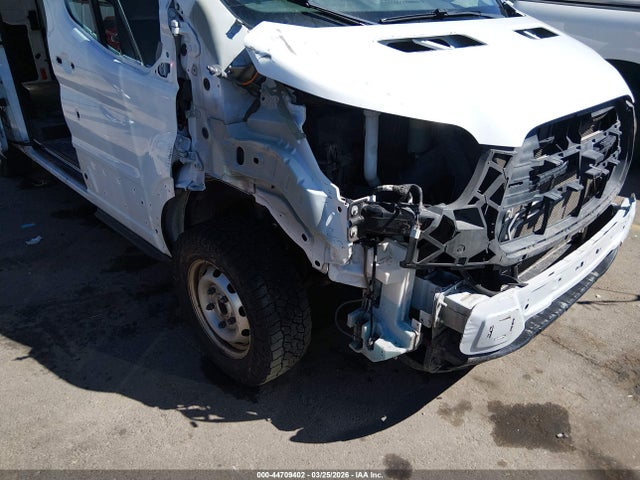 Ford Transit-150 2019 1FTYE2CM0KKA69177 Image 19