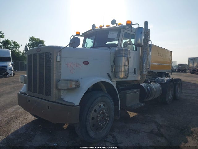 44709424 :رقم المزاد ، 1XPXD79X5FD269123 vin ، 2015 Peterbilt 389 مزاد بيع
