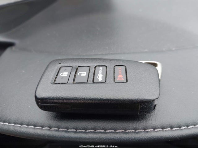 2014 Lexus Is 350 მანქანა იყიდება აუქციონზე, vin: JTHCE1D25E5003940, აუქციონის ნომერი: 44709426
