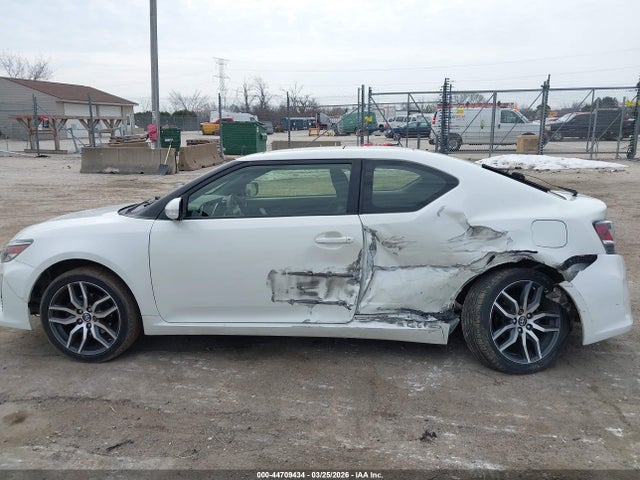 44709434 :رقم المزاد ، JTKJF5C7XGJ018561 vin ، 2016 Scion Tc مزاد بيع