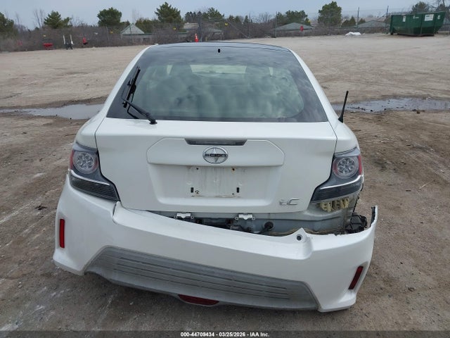 44709434 :رقم المزاد ، JTKJF5C7XGJ018561 vin ، 2016 Scion Tc مزاد بيع