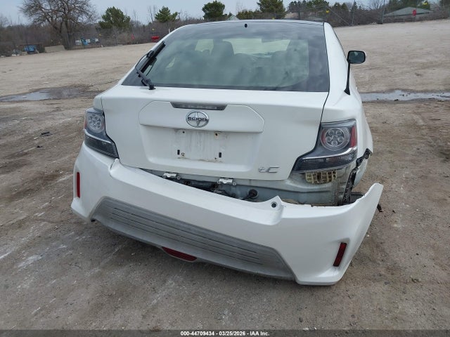 44709434 :رقم المزاد ، JTKJF5C7XGJ018561 vin ، 2016 Scion Tc مزاد بيع