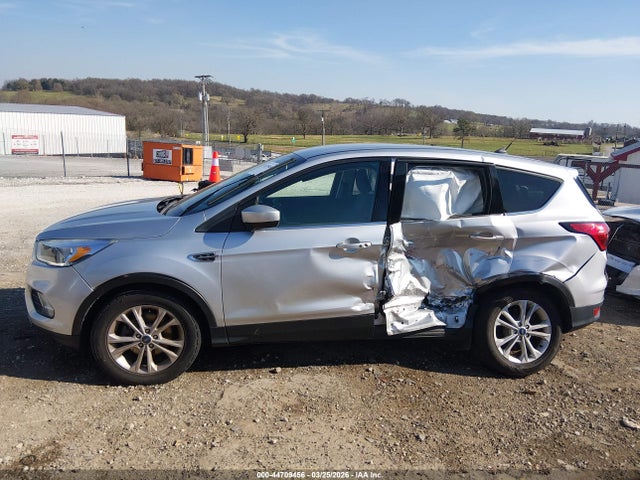 2019 Ford Escape Se მანქანა იყიდება აუქციონზე, vin: 1FMCU0GD3KUA67869, აუქციონის ნომერი: 44709456