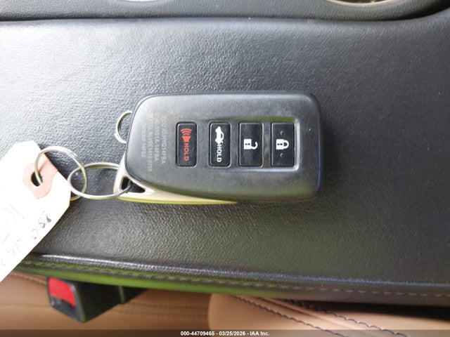 Продажа на аукционе авто 2019 Lexus Is 300, vin: JTHBA1D28K5092602, номер лота: 44709465