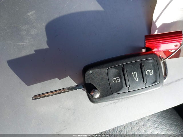 44709467 :رقم المزاد ، 1VWBP7A33CC049666 vin ، 2012 Volkswagen Passat 2.5l Se مزاد بيع