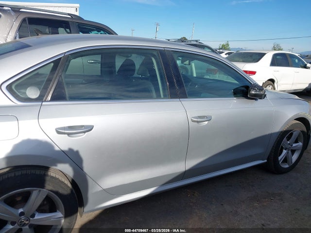 44709467 :رقم المزاد ، 1VWBP7A33CC049666 vin ، 2012 Volkswagen Passat 2.5l Se مزاد بيع