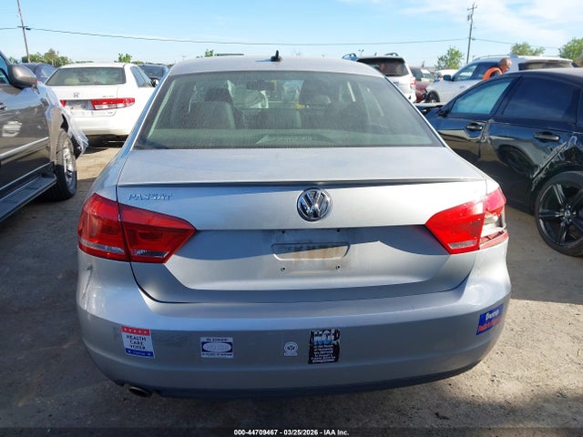 44709467 :رقم المزاد ، 1VWBP7A33CC049666 vin ، 2012 Volkswagen Passat 2.5l Se مزاد بيع