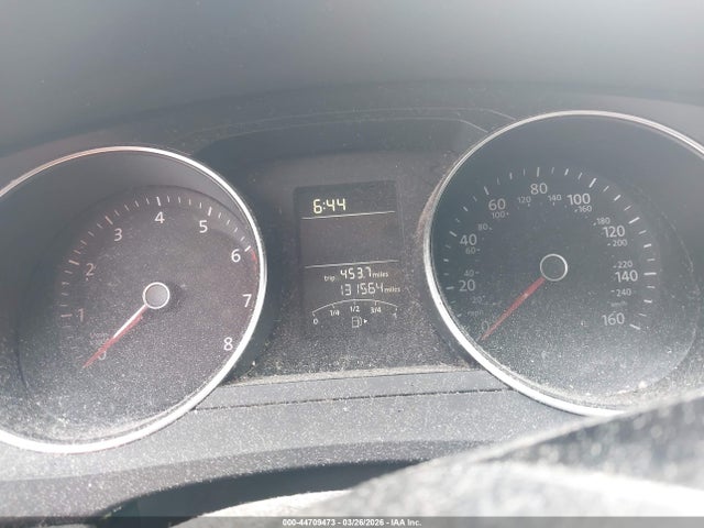 3VW2K7AJ8FM284869 Volkswagen Jetta 2.0l S