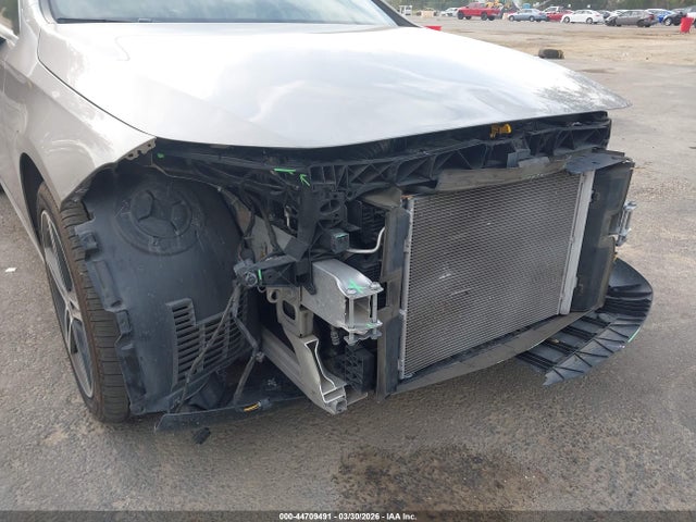 2019 Mercedes-benz A 220 მანქანა იყიდება აუქციონზე, vin: WDD3G4EB0KW021060, აუქციონის ნომერი: 44709491