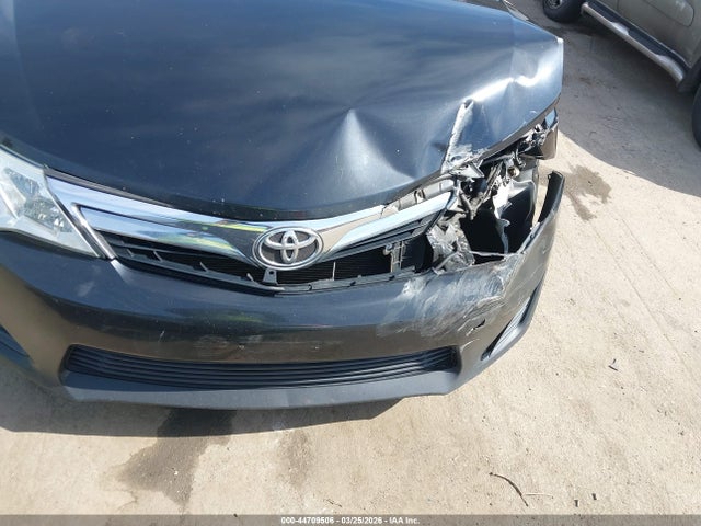 44709506 :رقم المزاد ، 4T4BF1FK9DR289112 vin ، 2013 Toyota Camry Le مزاد بيع