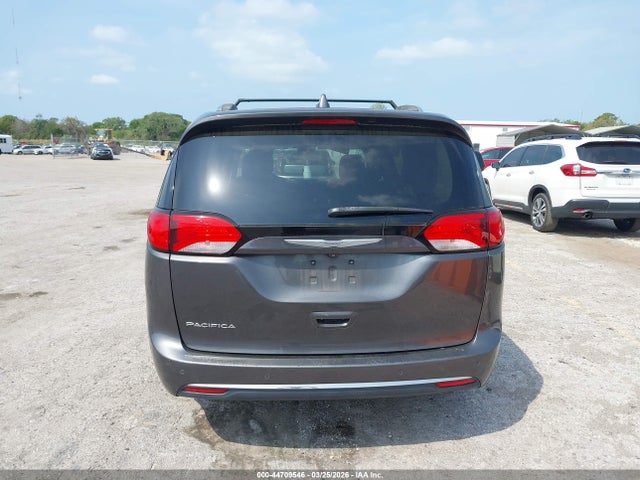 Auction sale of the 2017 Chrysler Pacifica Touring-l Plus, vin: 2C4RC1EG3HR538915, lot number: 44709546