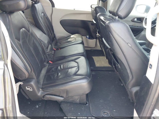 Auction sale of the 2017 Chrysler Pacifica Touring-l Plus, vin: 2C4RC1EG3HR538915, lot number: 44709546