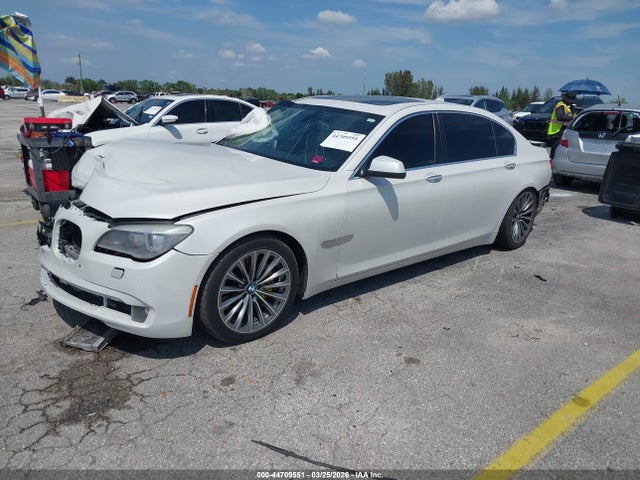 2011 Bmw 740li მანქანა იყიდება აუქციონზე, vin: WBAKB4C55BC574125, აუქციონის ნომერი: 44709551