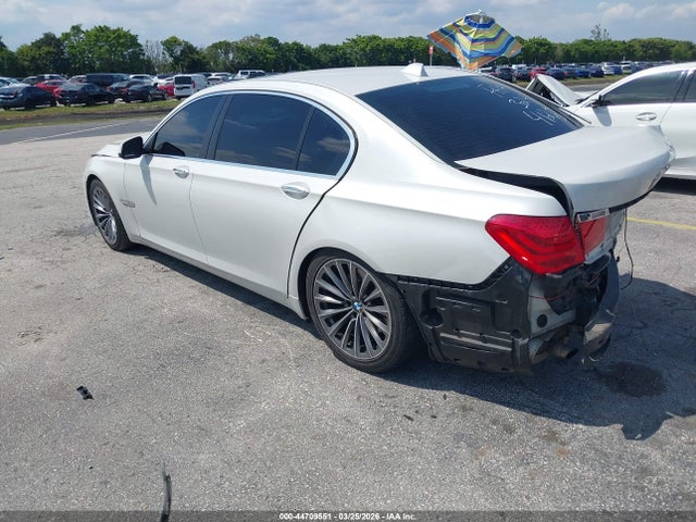 2011 Bmw 740li მანქანა იყიდება აუქციონზე, vin: WBAKB4C55BC574125, აუქციონის ნომერი: 44709551