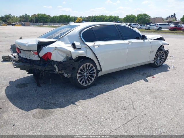 2011 Bmw 740li მანქანა იყიდება აუქციონზე, vin: WBAKB4C55BC574125, აუქციონის ნომერი: 44709551