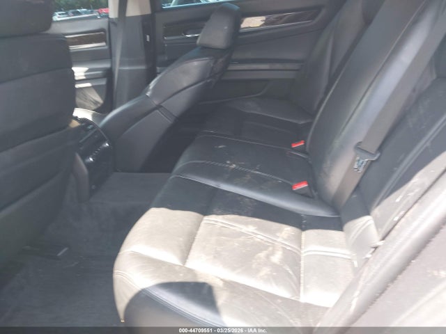 2011 Bmw 740li მანქანა იყიდება აუქციონზე, vin: WBAKB4C55BC574125, აუქციონის ნომერი: 44709551