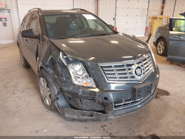 44709555 :رقم المزاد ، 3GYFNAE33FS560370 vin ، 2015 Cadillac Srx Standard مزاد بيع