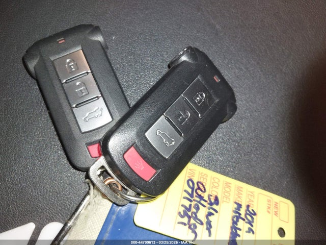 2018 MITSUBISHI OUTLANDER PHEV JA4J24A53JZ071751 Photo 10