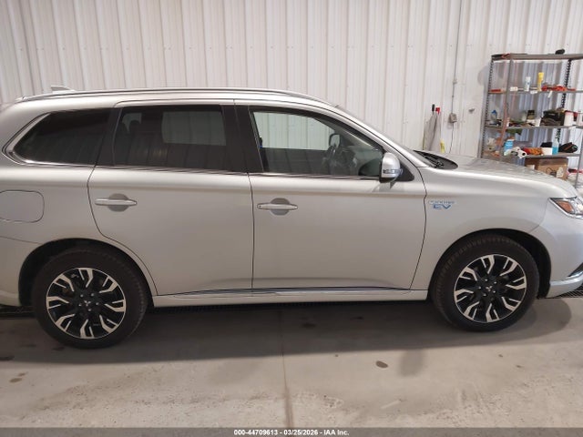 Продаж на аукціоні авто 2018 Mitsubishi Outlander Phev Gt/sel, vin: JA4J24A53JZ071751, номер лоту: 44709613