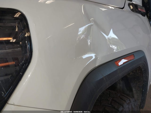 1GT49PEY6RF112553 GMC Sierra 2500hd 4wd Standard Bed At4
