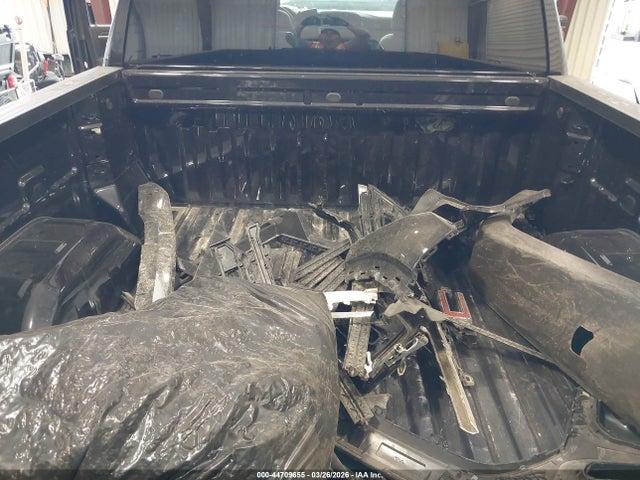 44709655 :رقم المزاد ، 1GTUUDED2TZ177478 vin ، 2026 Gmc Sierra 1500 , Short Bed, Slt, 4wd مزاد بيع