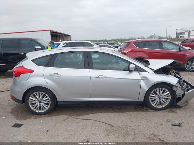 2017 Ford Focus Titanium მანქანა იყიდება აუქციონზე, vin: 1FADP3N21HL268239, აუქციონის ნომერი: 44709685