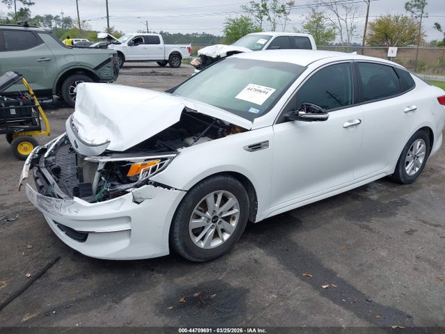 Продажа на аукционе авто 2017 Kia Optima Lx, vin: 5XXGT4L37HG168912, номер лота: 44709691