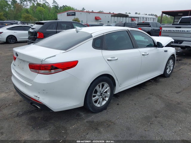Продажа на аукционе авто 2017 Kia Optima Lx, vin: 5XXGT4L37HG168912, номер лота: 44709691