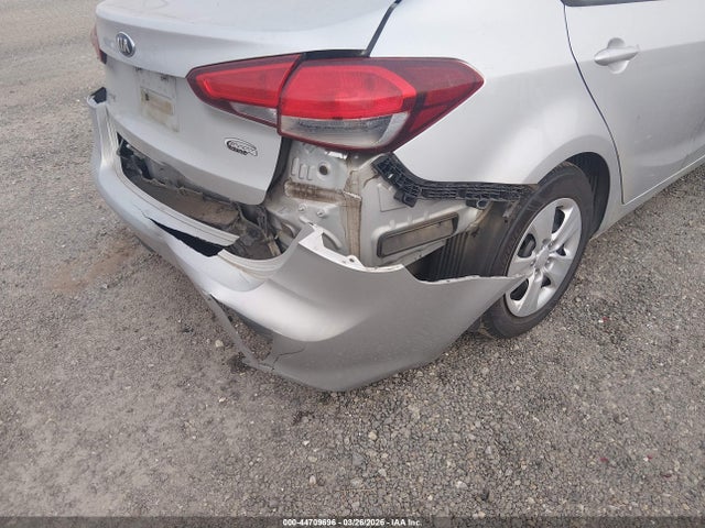 Aukcja sprzedaży 2017 Kia Forte Lx, vin: 3KPFK4A74HE115789, numer aukcji: 44709696