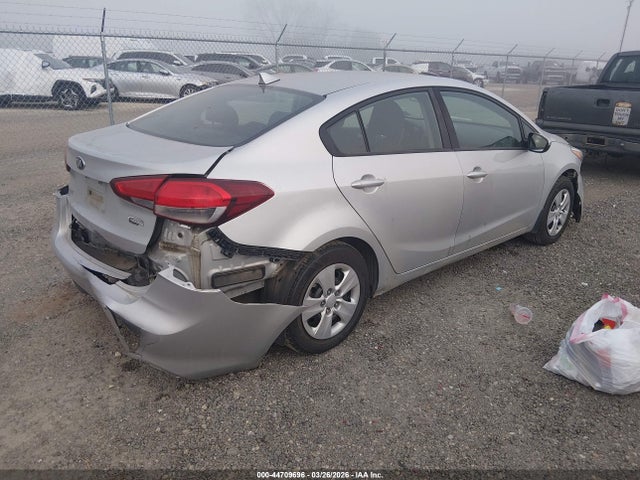 Aukcja sprzedaży 2017 Kia Forte Lx, vin: 3KPFK4A74HE115789, numer aukcji: 44709696