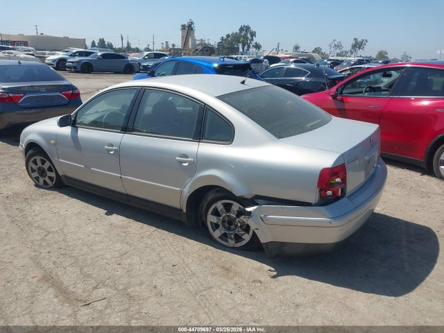 Aukcja sprzedaży 1999 Volkswagen Passat Gls, vin: WVWMA63B6XE246983, numer aukcji: 44709697