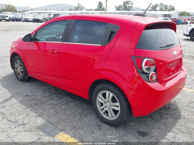 1G1JC6SGXF4191719 Chevrolet Sonic Lt Auto
