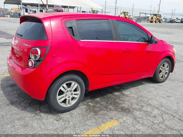 1G1JC6SGXF4191719 Chevrolet Sonic Lt Auto
