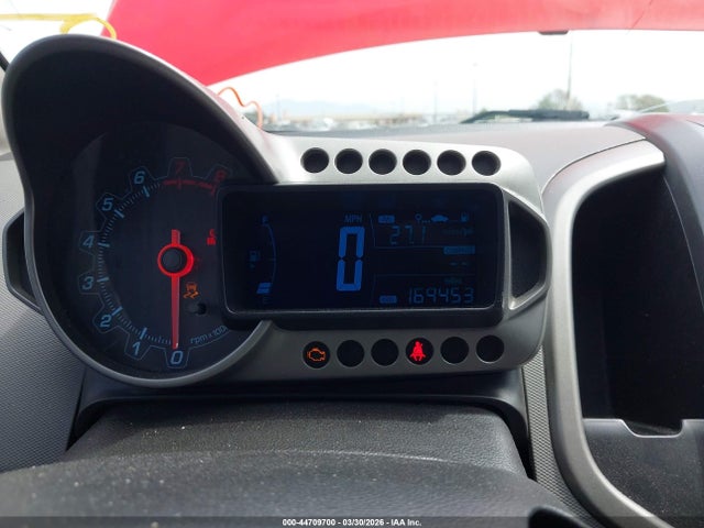1G1JC6SGXF4191719 Chevrolet Sonic Lt Auto