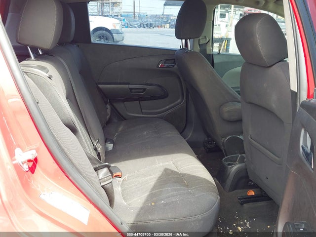 1G1JC6SGXF4191719 Chevrolet Sonic Lt Auto