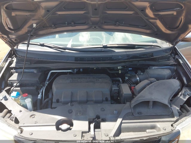 44709705 :رقم المزاد ، 5FNRL5H40EB111014 vin ، 2014 Honda Odyssey Ex مزاد بيع