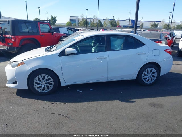 Toyota COROLLA LE 2018 2T1BURHE2JC123615 Image 14