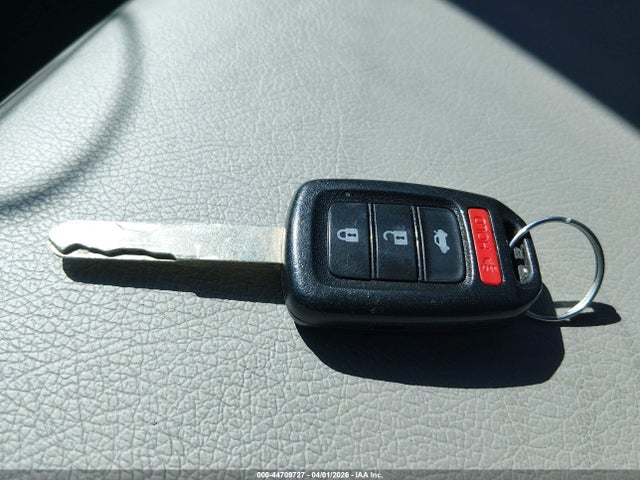 44709727 :رقم المزاد ، 1HGCR2F36HA085885 vin ، 2017 Honda Accord Lx مزاد بيع