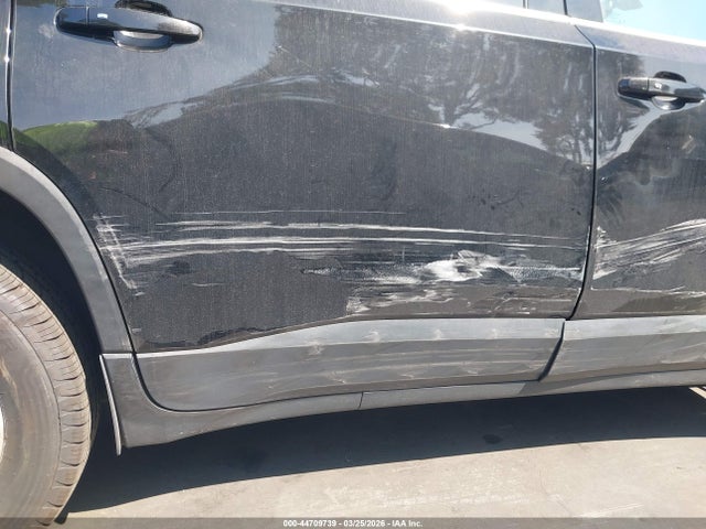 1GNERFKW1KJ276868 Chevrolet Traverse Ls