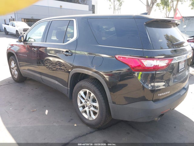 1GNERFKW1KJ276868 Chevrolet Traverse Ls