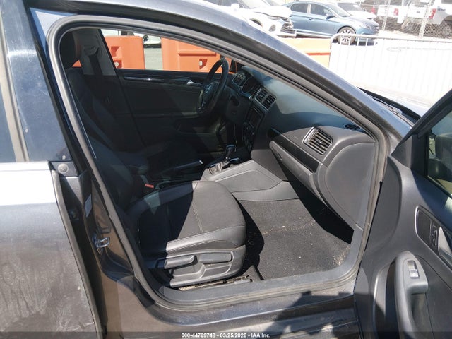 2015 VOLKSWAGEN JETTA 3VWLA7AJ9FM414908 Photo 4