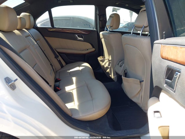 2010 Mercedes-benz E 350 მანქანა იყიდება აუქციონზე, vin: WDDHF5GB8AA109989, აუქციონის ნომერი: 44709758