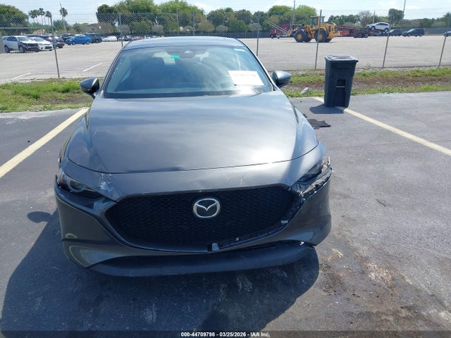 44709798 :رقم المزاد ، JM1BPAML3M1311226 vin ، 2021 Mazda Mazda3 Premium مزاد بيع
