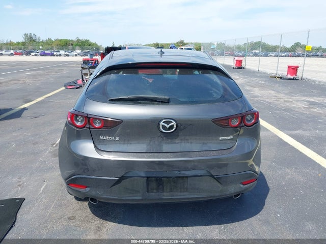 44709798 :رقم المزاد ، JM1BPAML3M1311226 vin ، 2021 Mazda Mazda3 Premium مزاد بيع