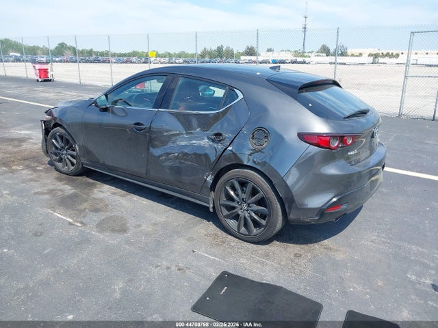 44709798 :رقم المزاد ، JM1BPAML3M1311226 vin ، 2021 Mazda Mazda3 Premium مزاد بيع