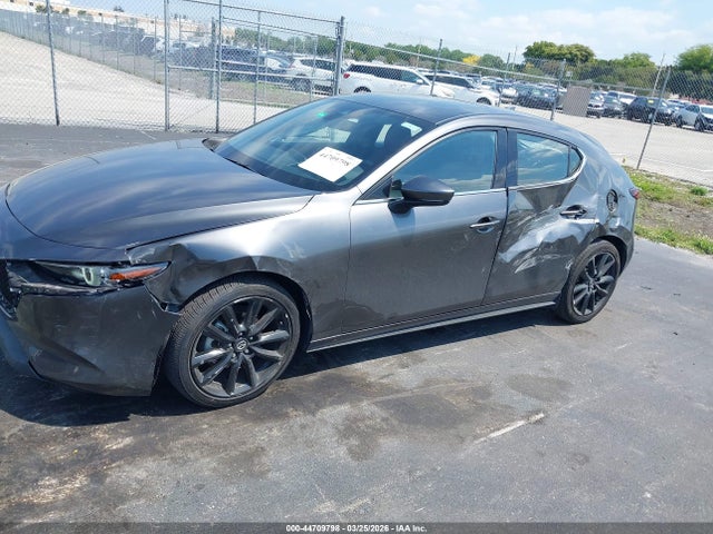 44709798 :رقم المزاد ، JM1BPAML3M1311226 vin ، 2021 Mazda Mazda3 Premium مزاد بيع